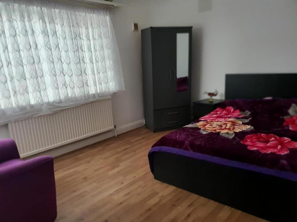 Grey Double Bedroom Λονδίνο Εξωτερικό φωτογραφία